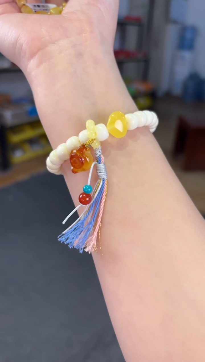 【闪购商品】蜜蜡手链未镶嵌 海南菩提蜜蜡把把壶设计款