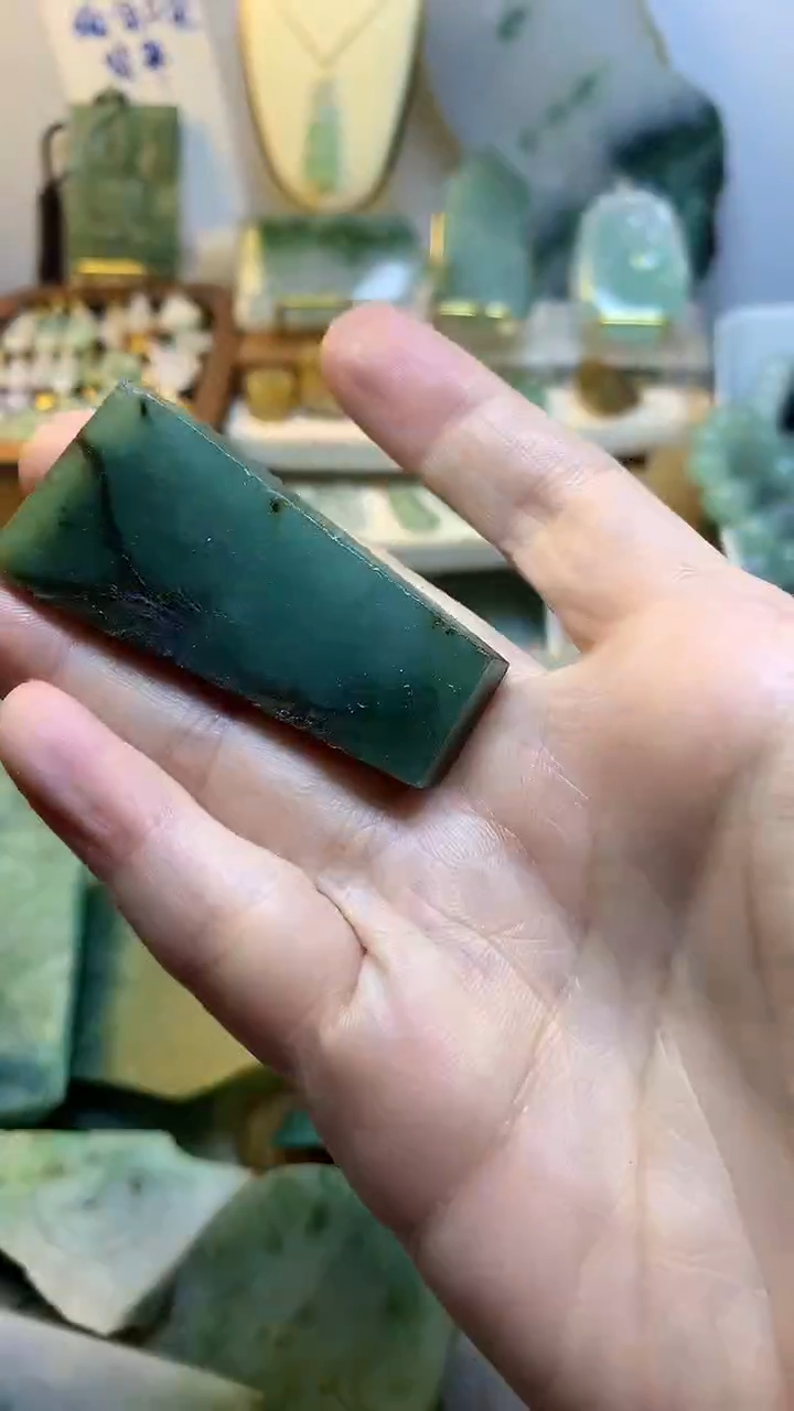 未镶嵌挂件翡翠缅甸A货翡翠,没有运费险,有纹有裂