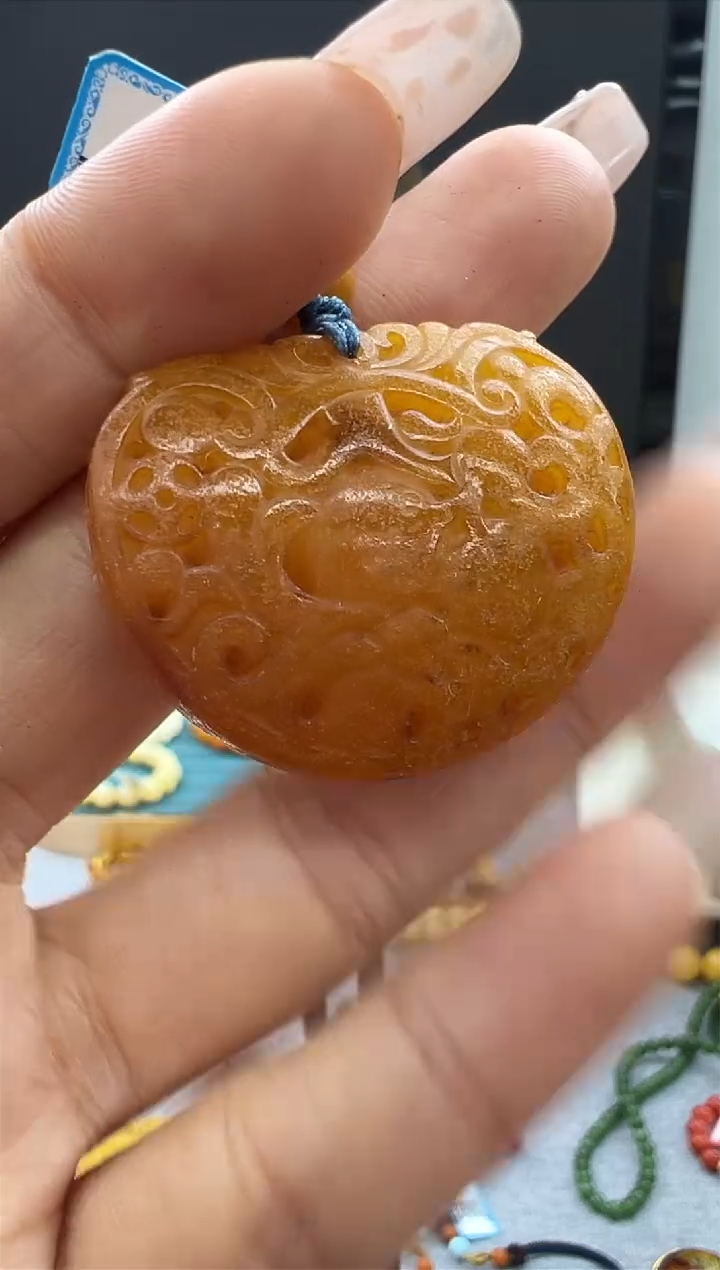 【闪购商品】琥珀颈饰未镶嵌570秒拍号