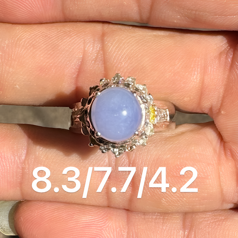 0113(小哪吒在源头)冰细糯化种紫罗兰正圆戒面肉细饱满荧光足M80