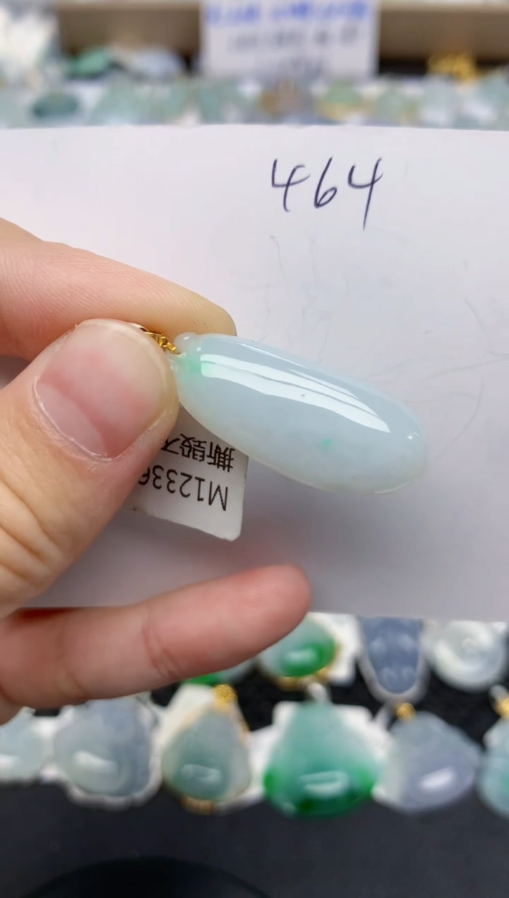 翡翠未镶嵌颈饰天然缅甸A货翡翠