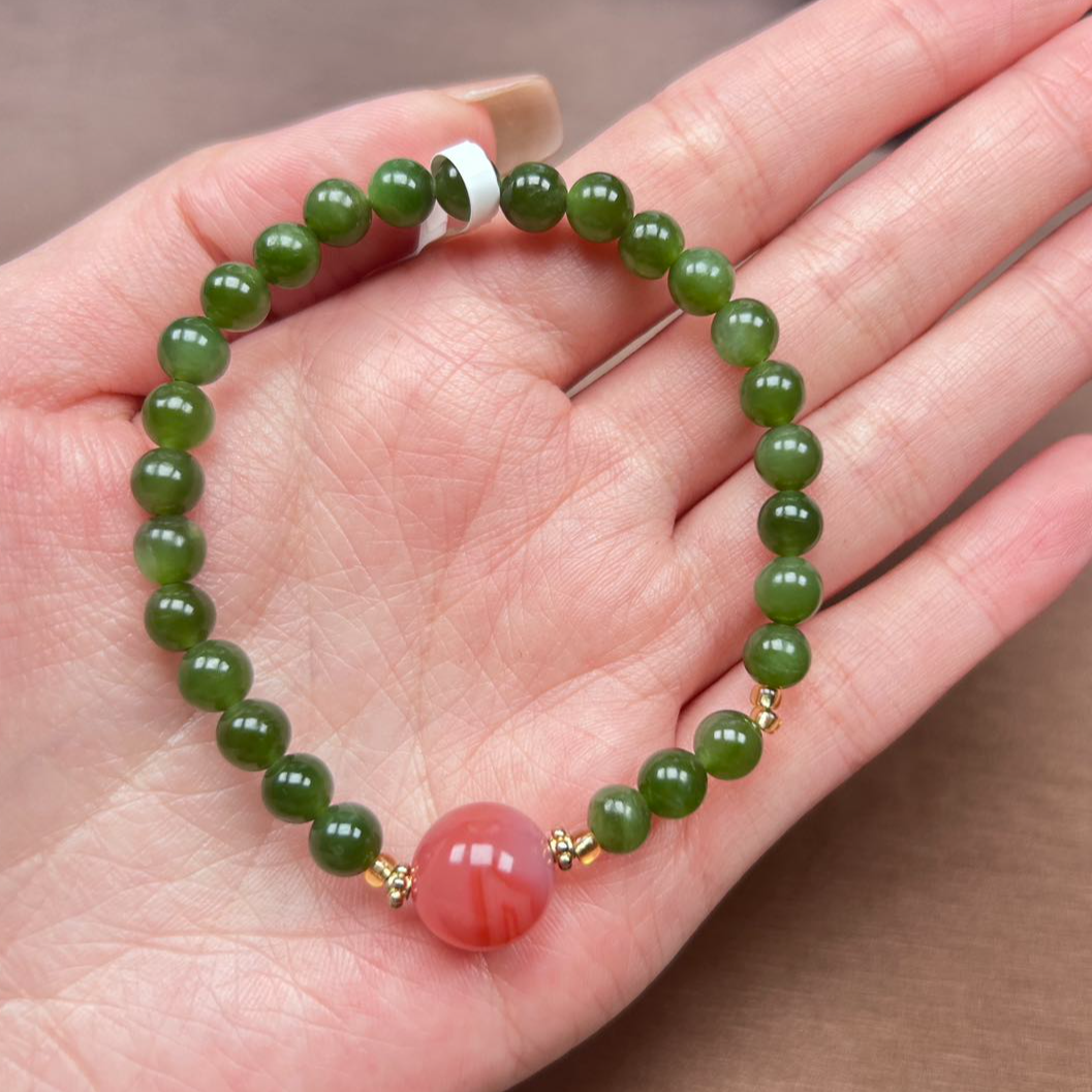 天然和田玉碧玉手串    319