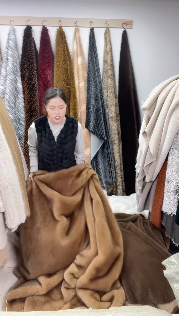 狐狸毛A75尺寸1.9*2