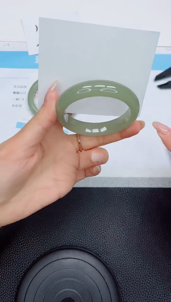 石英质玉手镯未镶嵌177-52.7