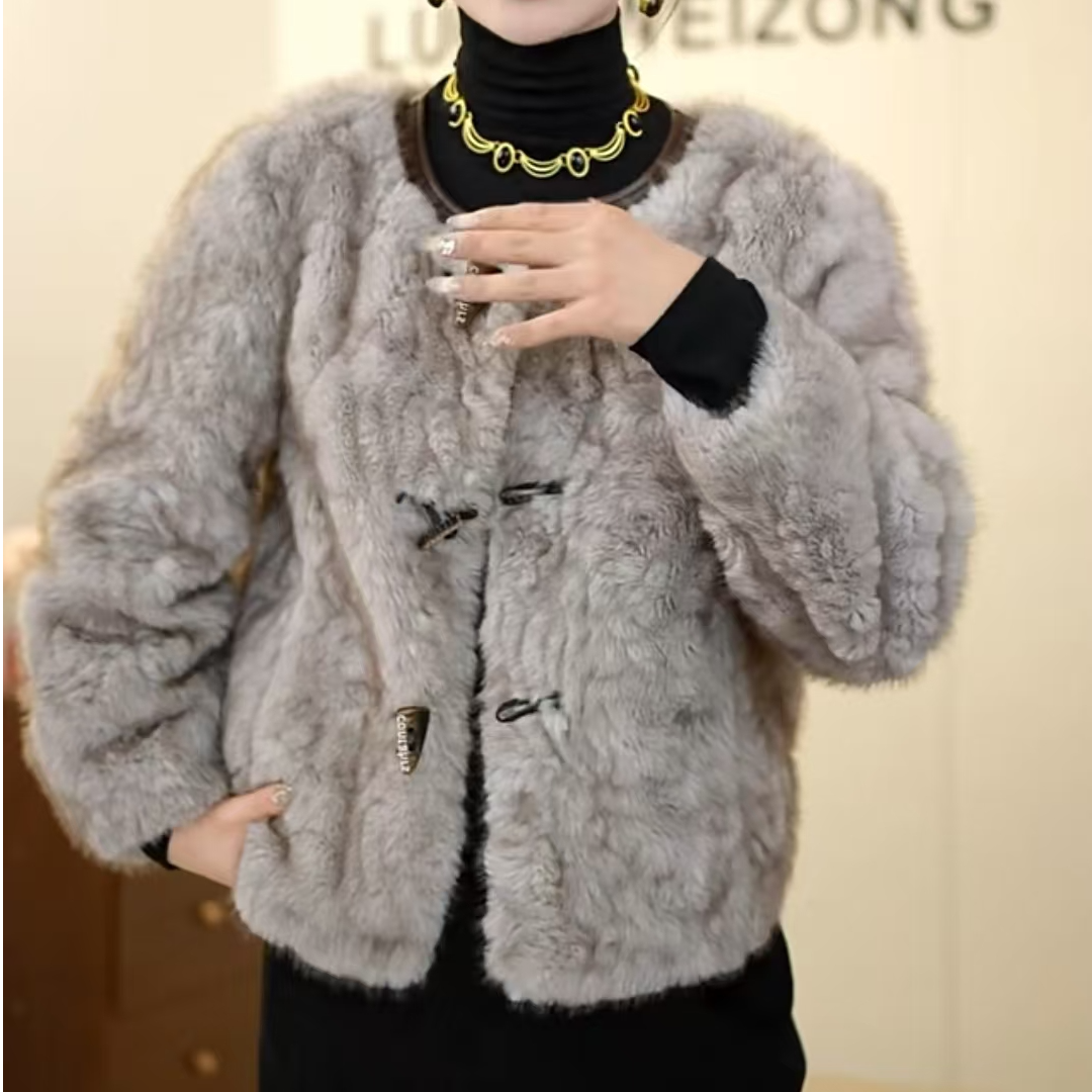 妈妈装皮毛一体外套2025新款中老年女装秋冬装毛毛上衣洋气小香风