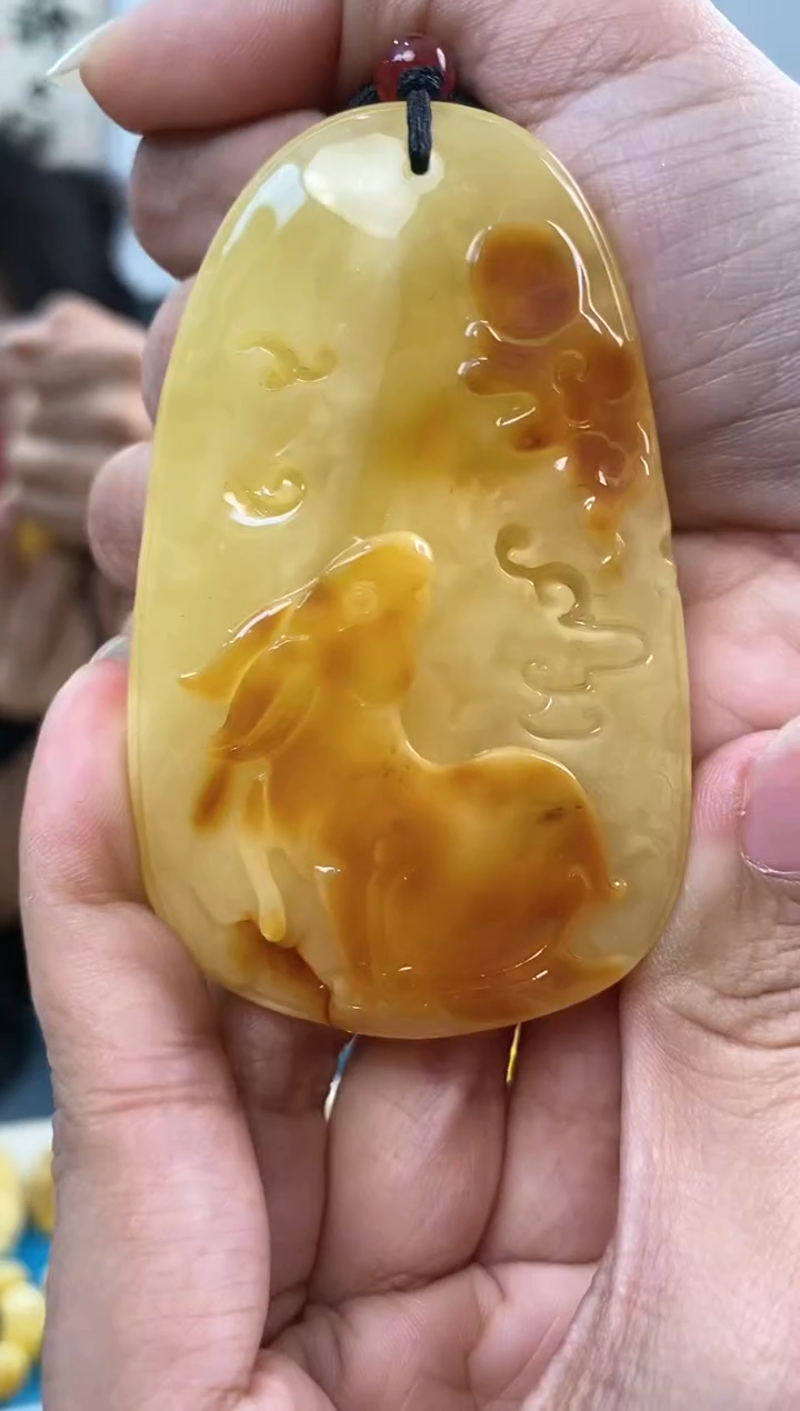 【闪购商品】蜜蜡裸石未镶嵌天然琥珀蜜蜡兔子