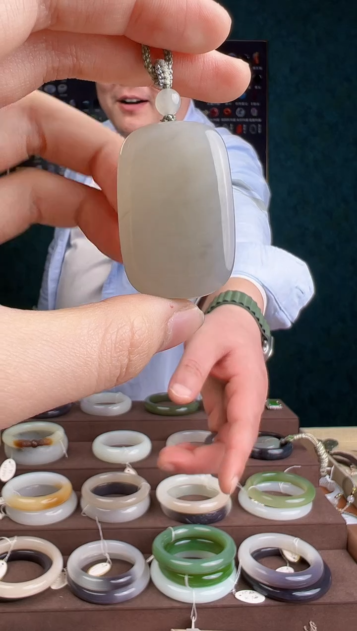 【闪购商品】和田玉颈饰未镶嵌多样性发货 拍一单发一个