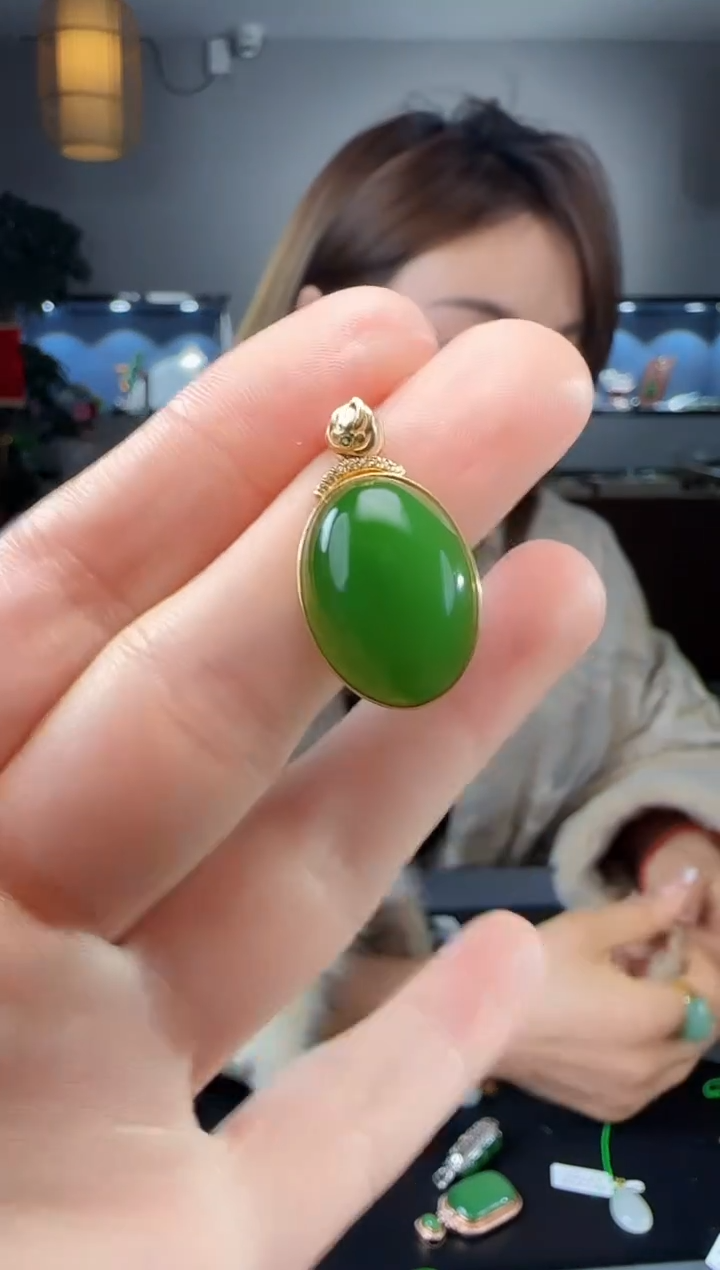 【闪购商品】和田玉吊坠(不含链)18K金镶嵌1