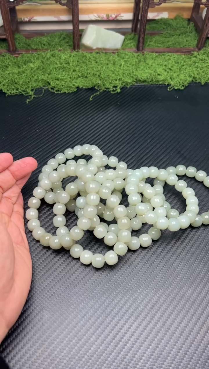 未镶嵌手串和田玉且末微色差近矿卡12多样性发货拍一发一（老型）