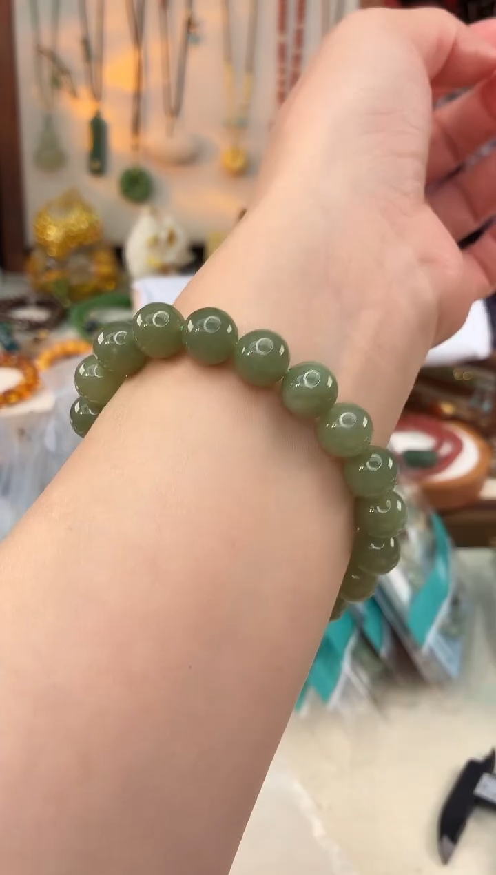 未镶嵌和田玉手饰@@A902D018890