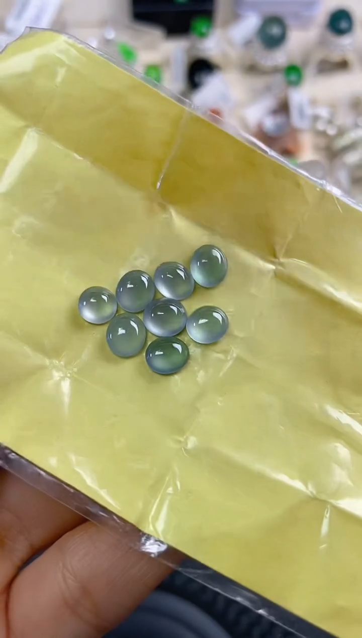 定制翡翠未镶嵌天然翡翠蛋面118
