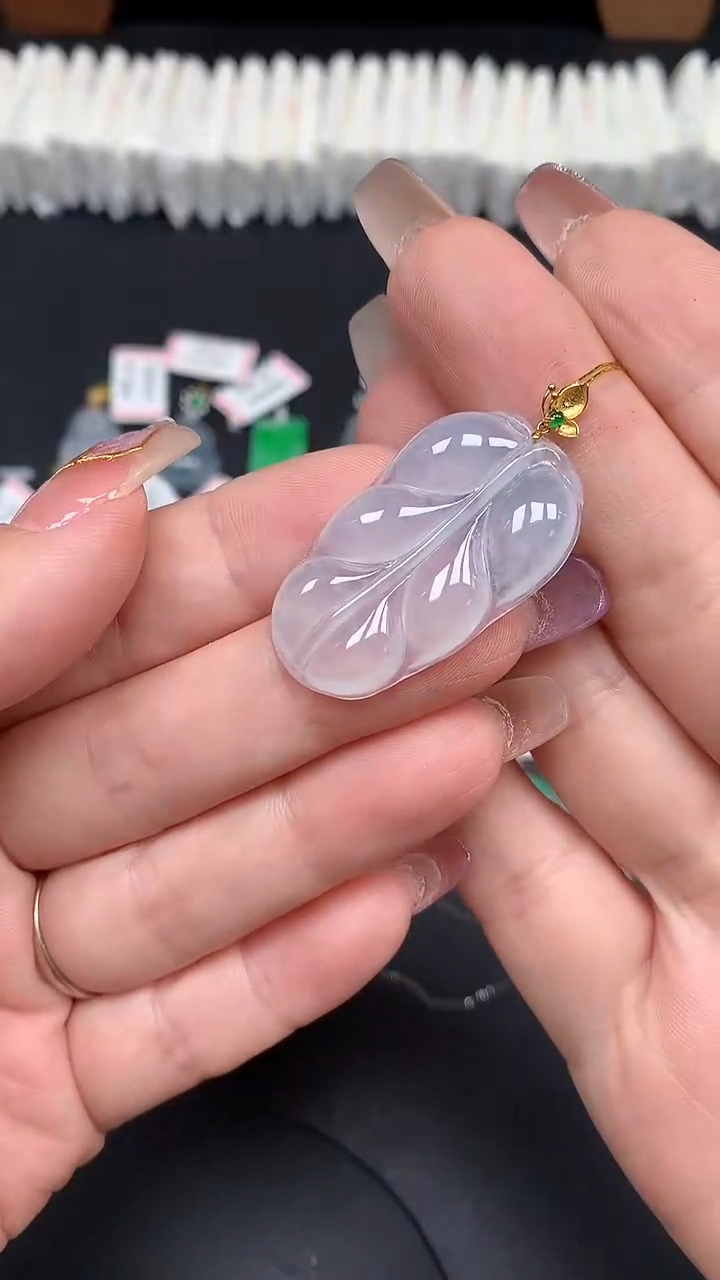 翡翠18K金镶嵌吊坠(不含链)MS189553