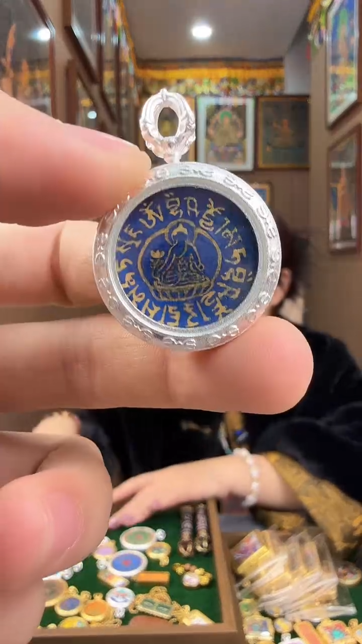 吊坠药师佛-热贡纯手绘唐卡