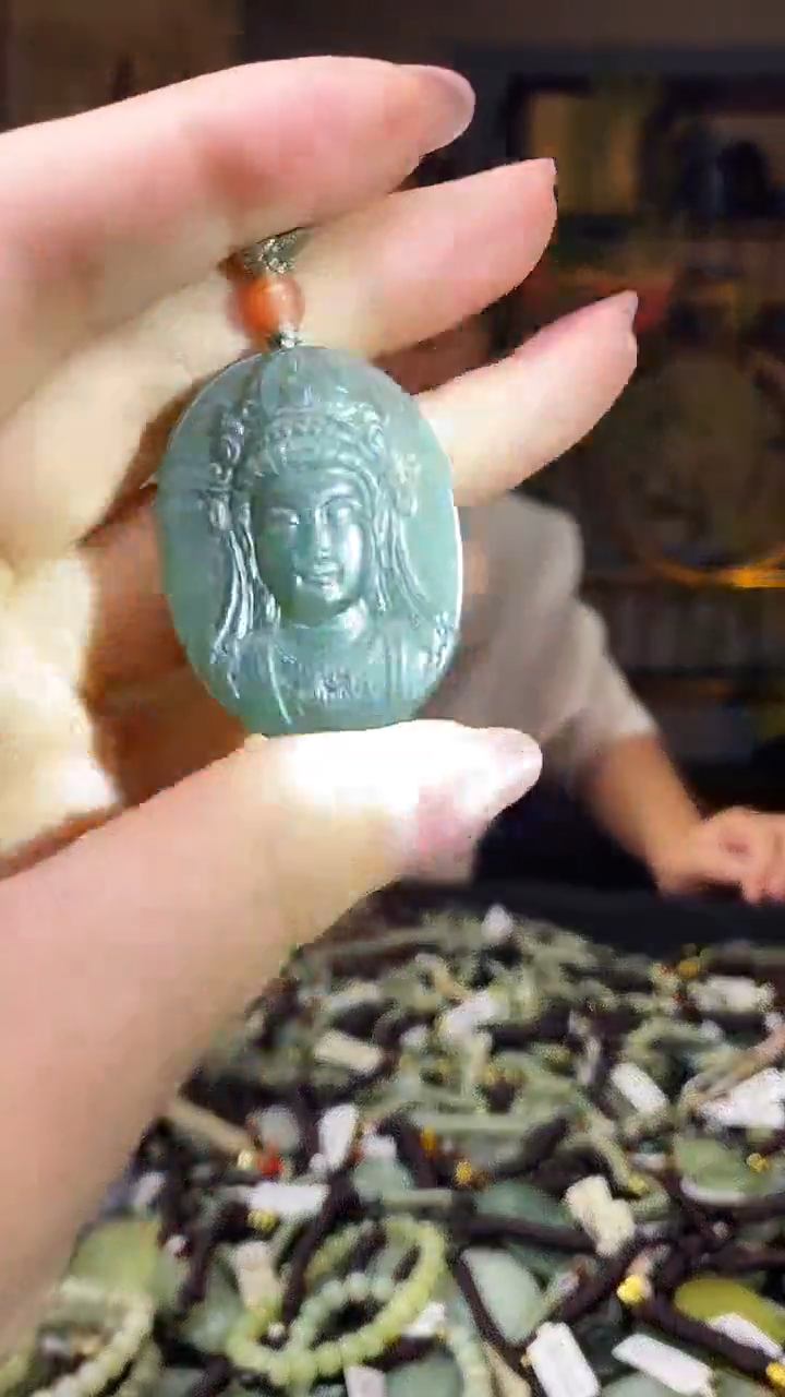 颈饰未镶嵌和田玉多样性发货，拍一发一