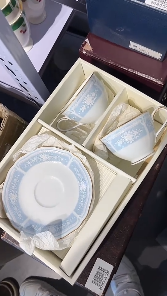 【闪购商品】中古回流瓷器好看，谨慎参拍