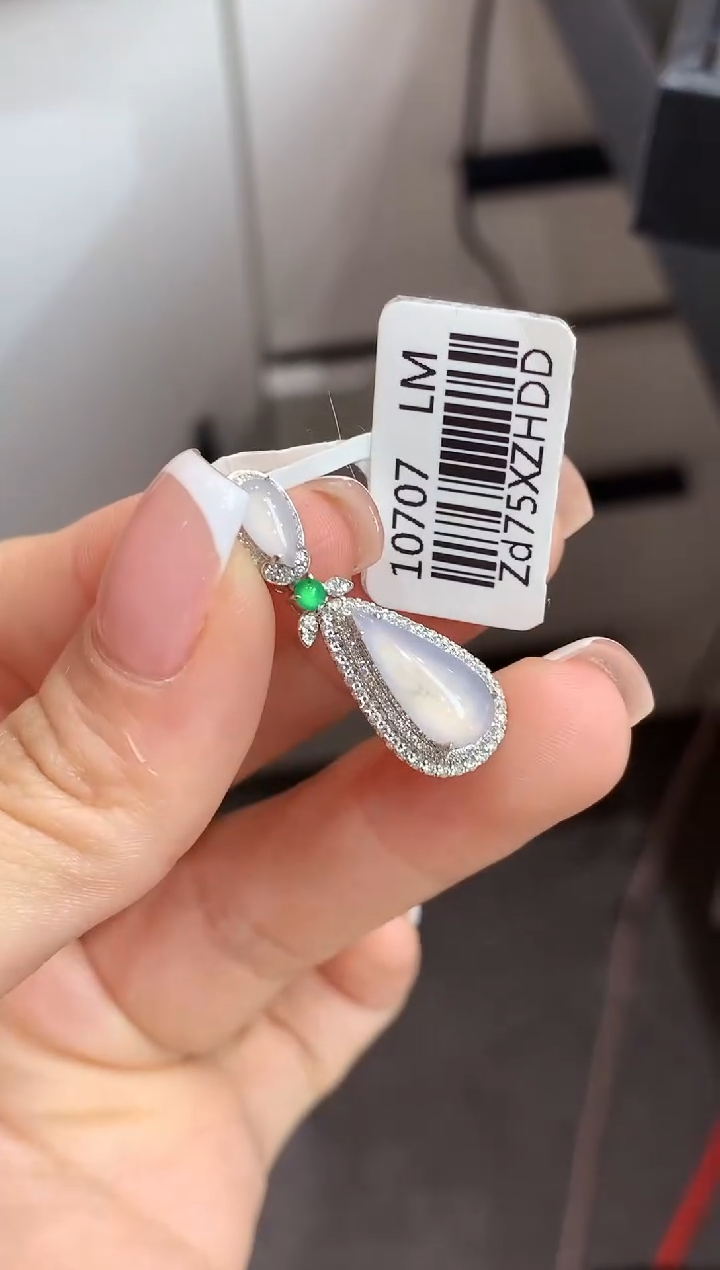 【闪购商品】翡翠18K金镶嵌吊坠(不含链)MH10707