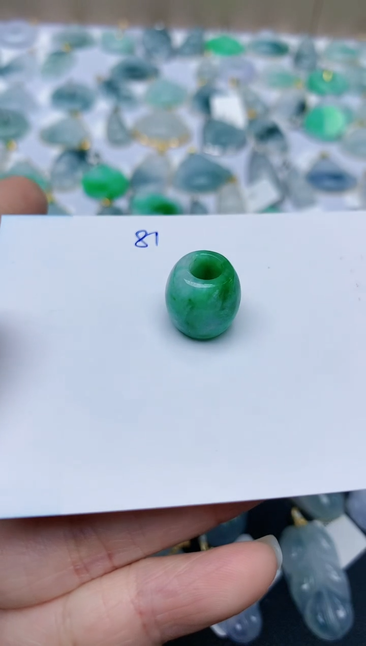 【闪购商品】翡翠颈饰未镶嵌天然翡翠A货    81