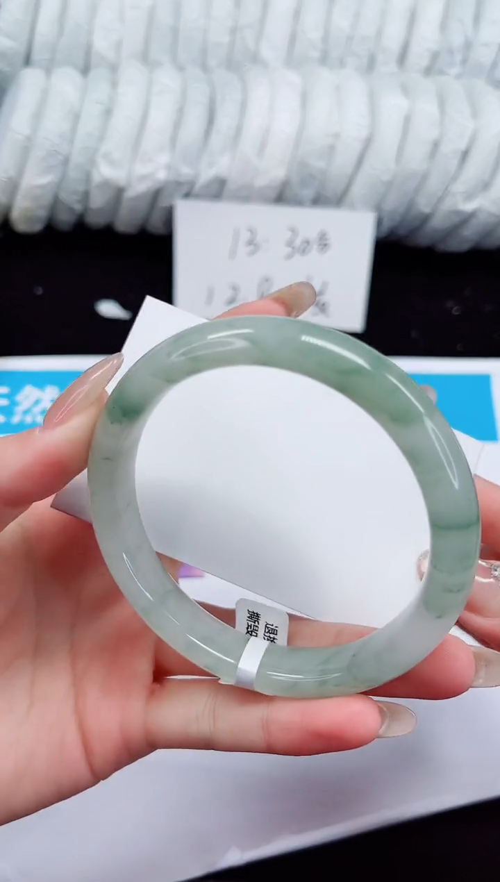 未镶嵌手镯石英质玉254-62/63