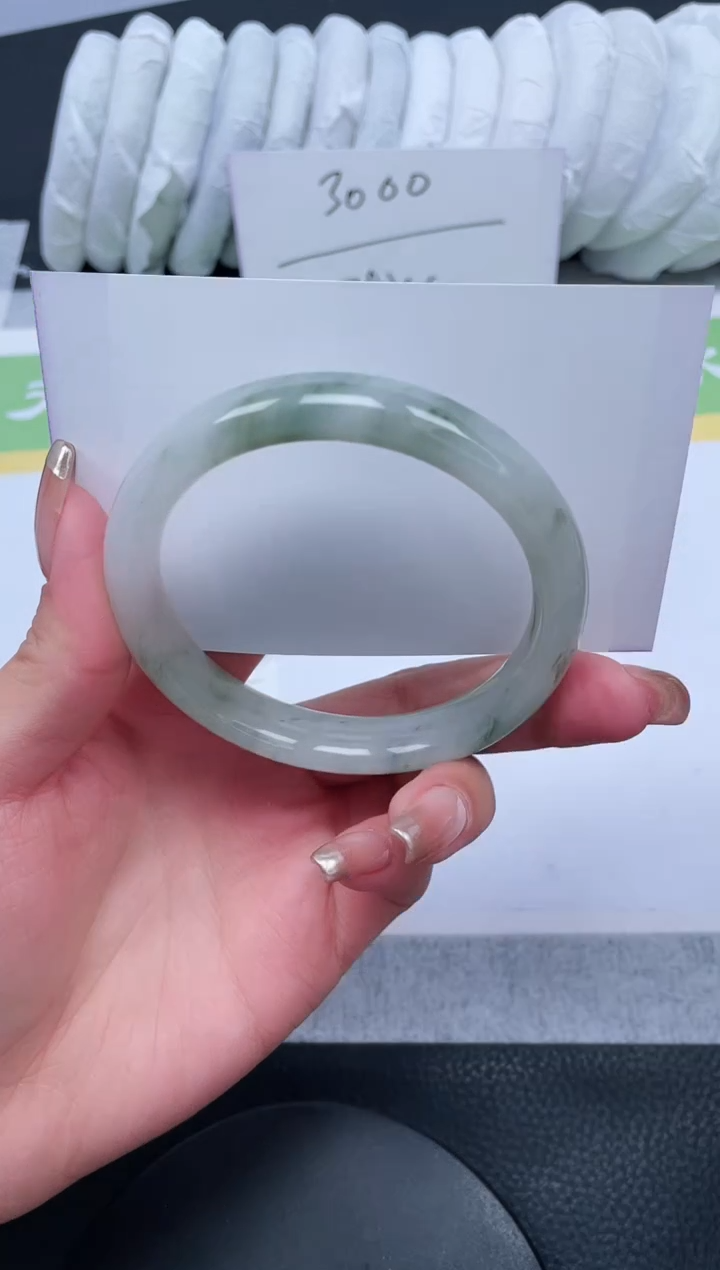 【闪购商品】石英质玉手镯未镶嵌A65-56+