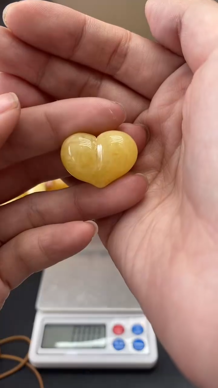 琥珀未镶嵌珠宝奇石1062