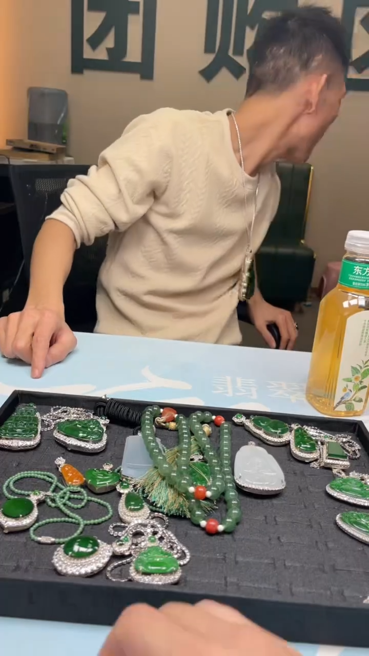 未镶嵌定制翡翠约*~-毛货-不退不换