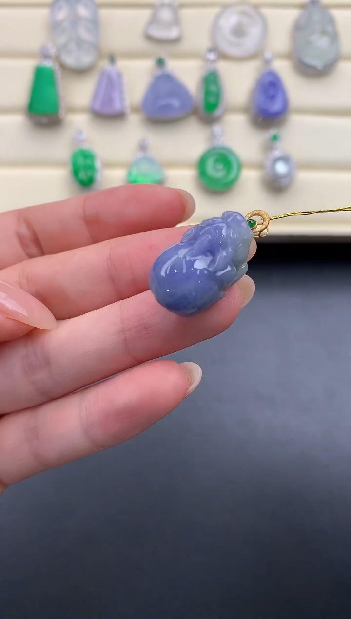 【闪购商品】翡翠颈饰18K金镶嵌Q921      