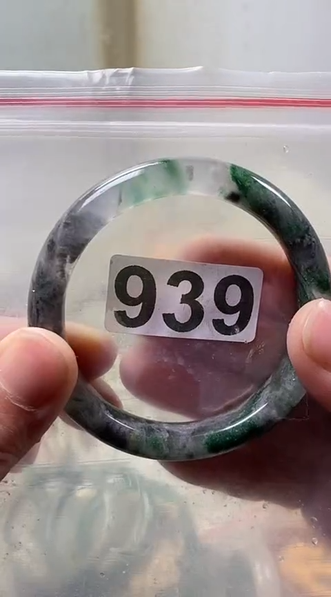 【闪购商品】石英质玉手镯未镶嵌60