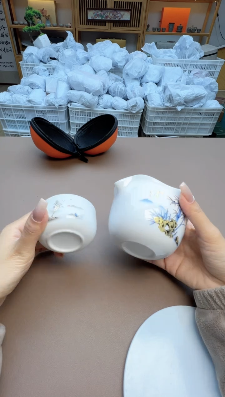 【闪购商品】摆件瓷制品S1111111111111