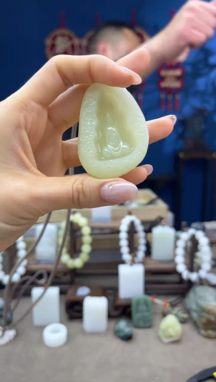 【闪购商品】和田玉颈饰未镶嵌1