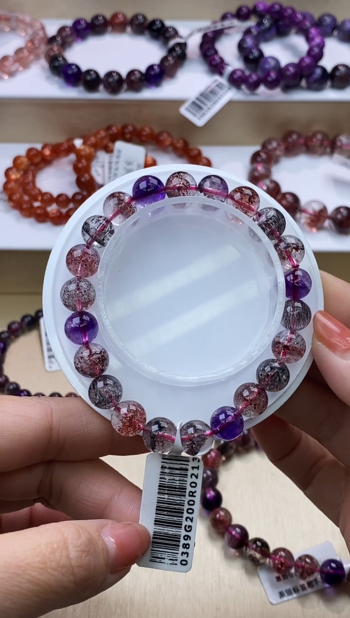 【闪购商品】水晶手链未镶嵌黑加仑超七9m+