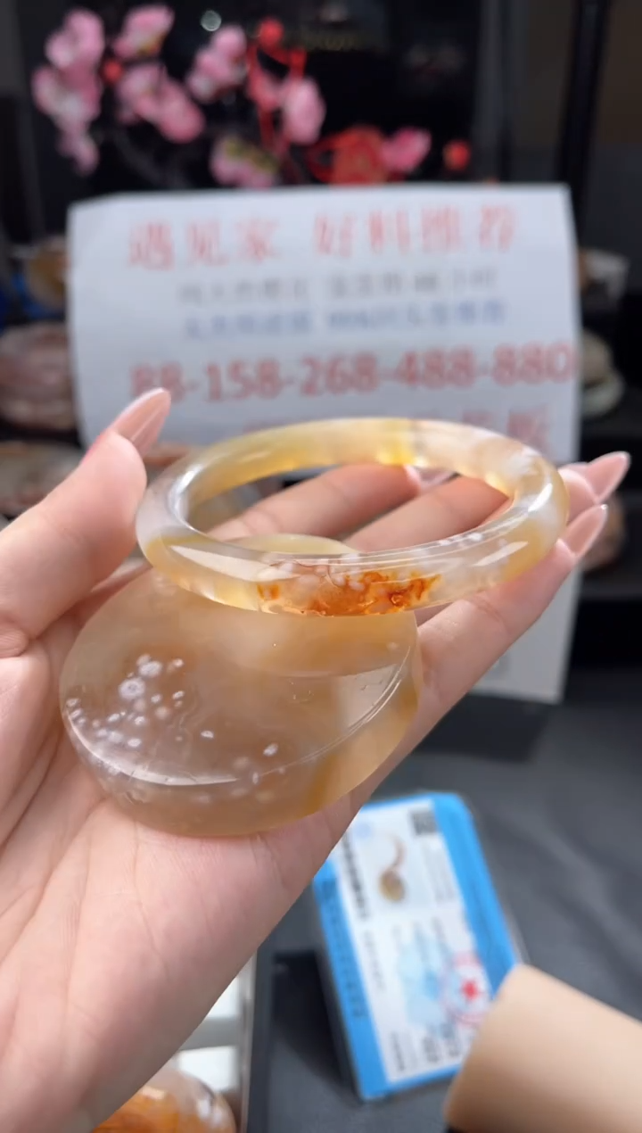【闪购商品】石英质玉手镯未镶嵌60
