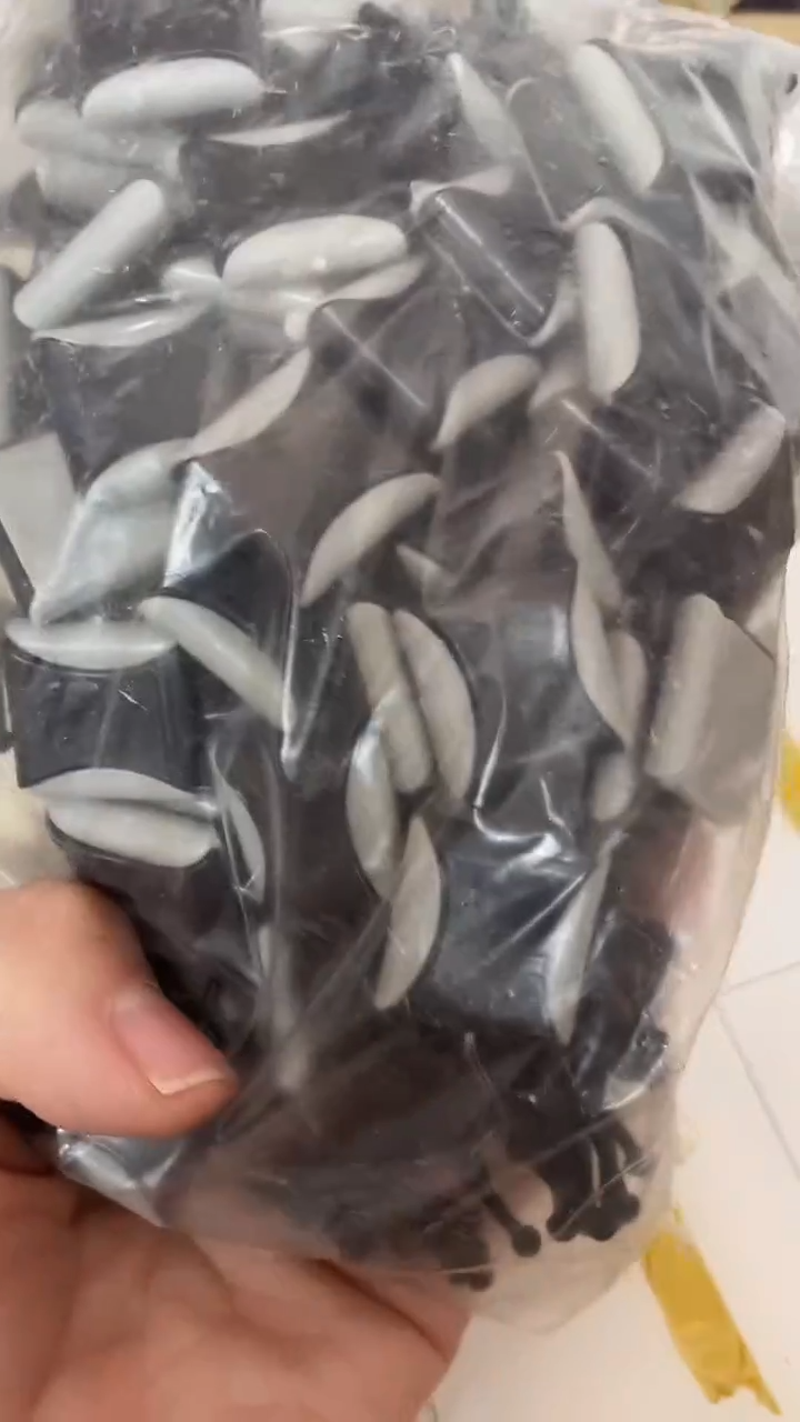 汤*铅皮座   1包  黑色