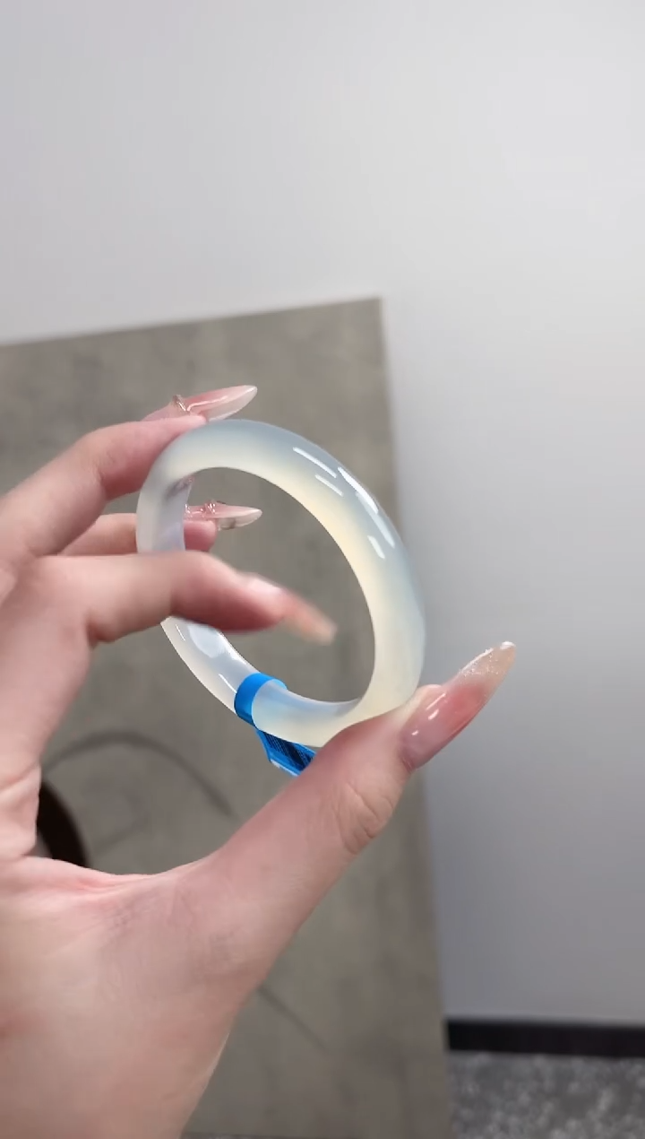 【闪购商品】玛瑙/玉髓手镯未镶嵌52-53圈