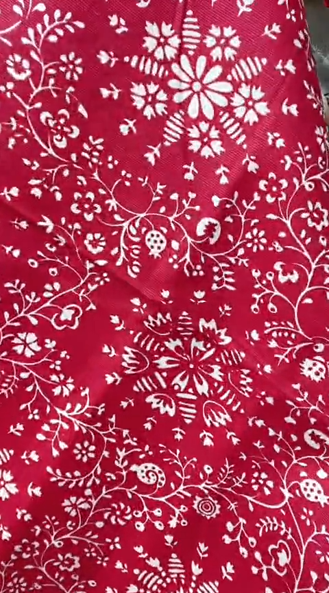混纺帆布红色白圆花60*60
