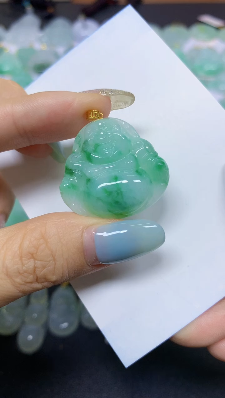翡翠18K金镶嵌颈饰天然翡翠A货