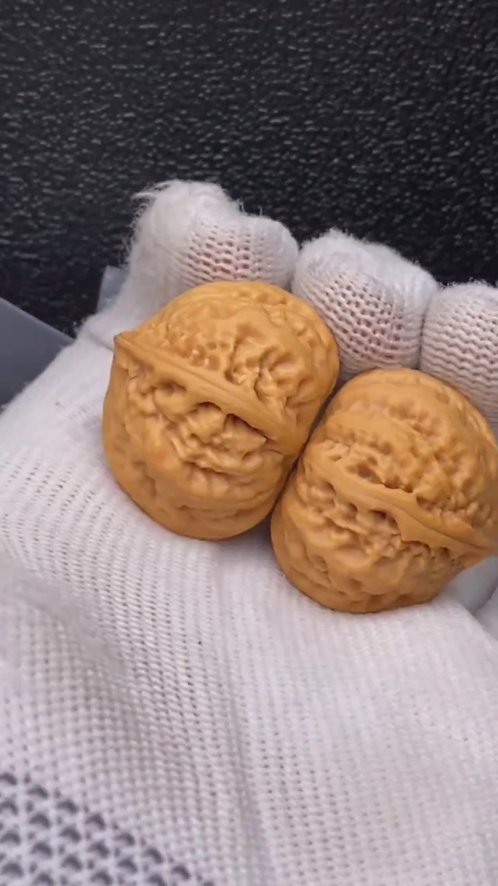 【闪购商品】文玩核桃把件小霸王龙