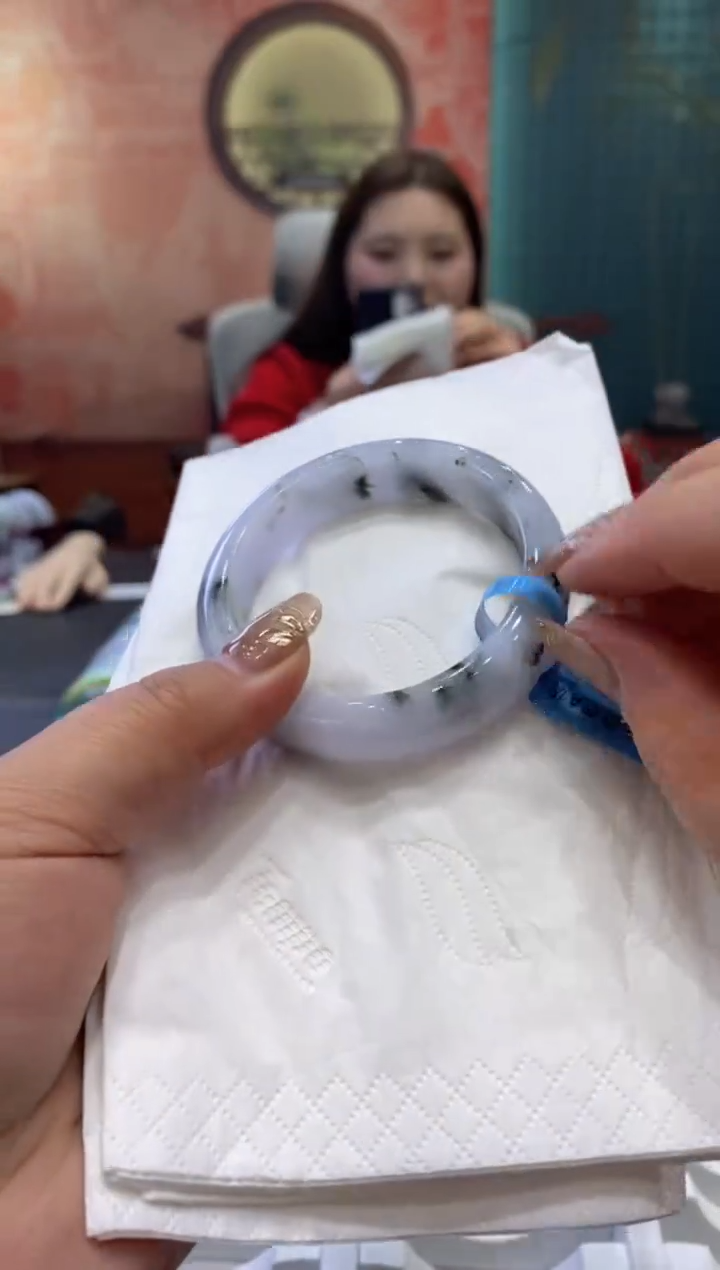 【闪购商品】翡翠手镯未镶嵌多人006366