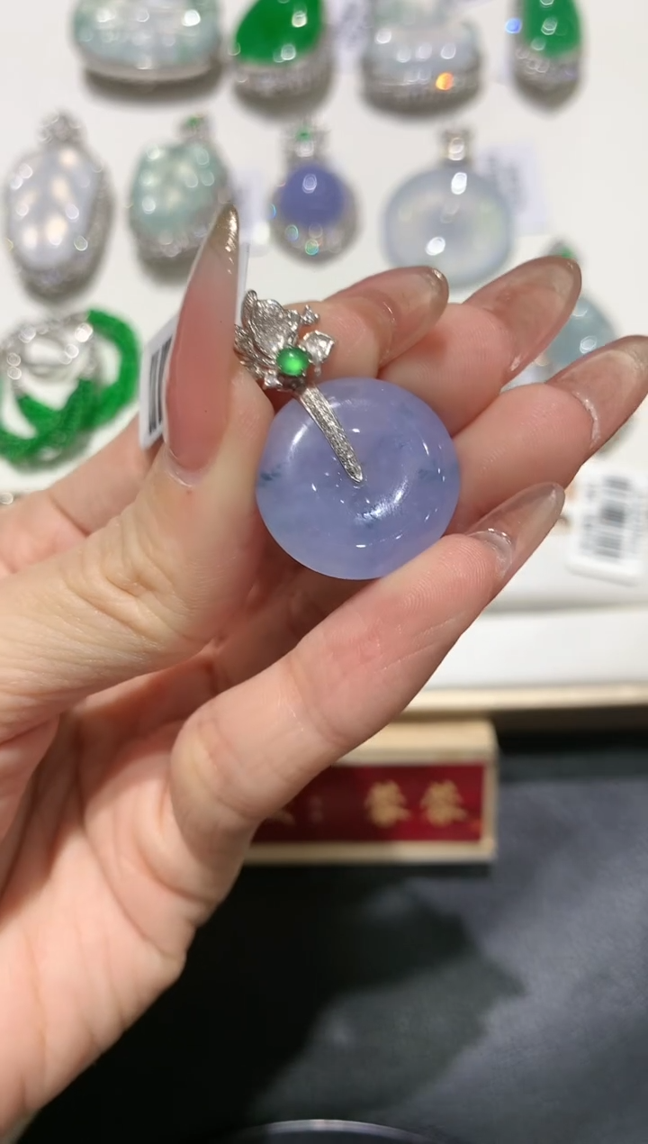 【闪购商品】翡翠吊坠(不含链)18K金镶嵌团购1