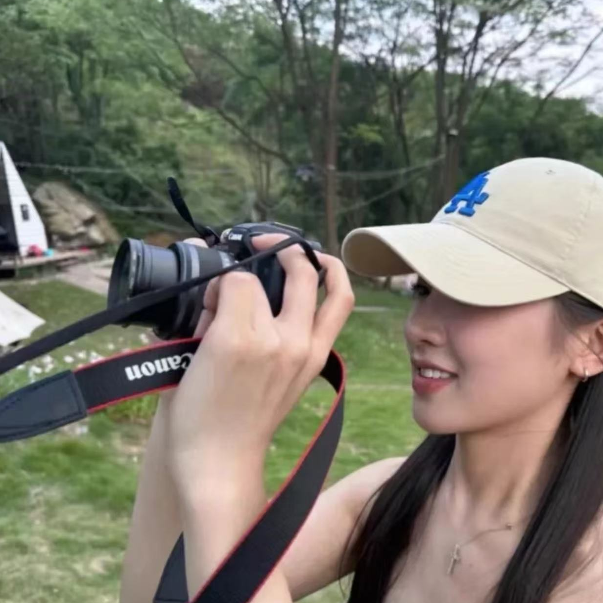 A时尚潮流2025半球毛韩国大标鸭舌帽