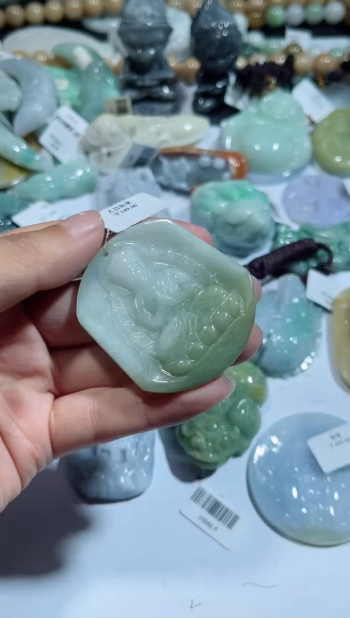 【闪购商品】翡翠颈饰未镶嵌00007437