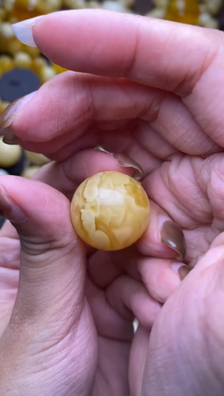 【闪购商品】琥珀裸石未镶嵌大小姐珠宝严选52