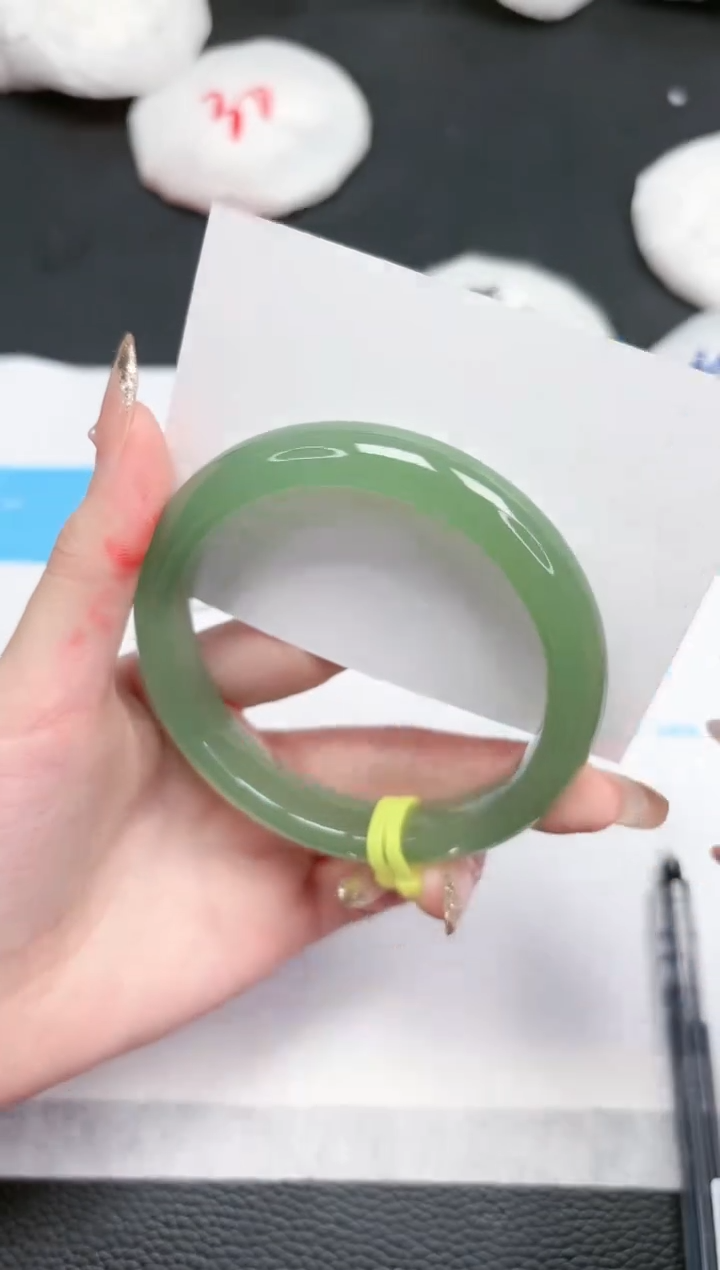 【闪购商品】石英质玉手镯未镶嵌274-63