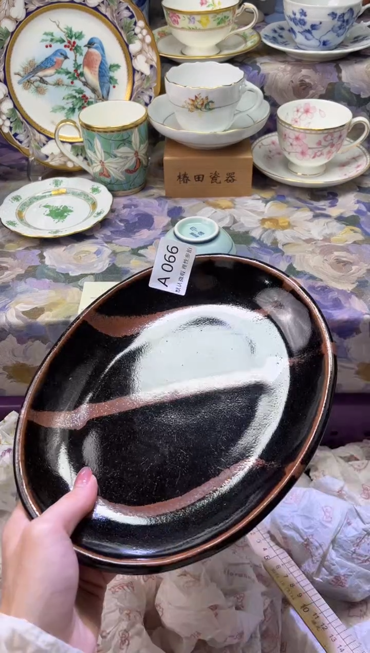 瓷片秋***空瓷片瓷片          A 066