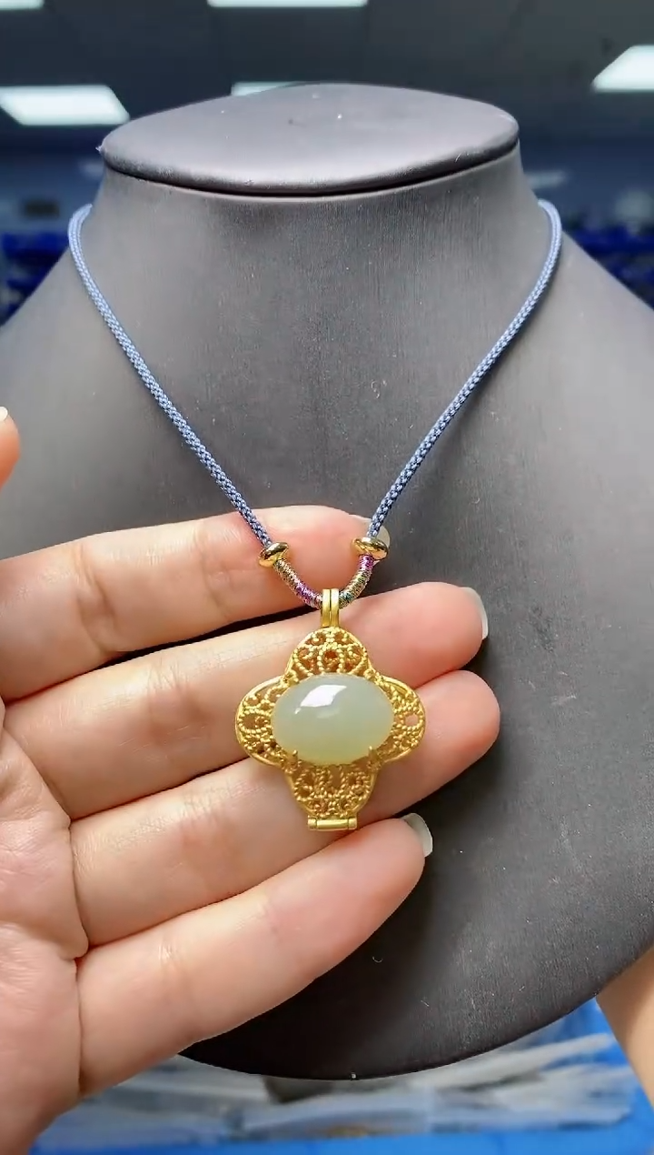 【闪购商品】和田玉颈饰银S925镶嵌G10357