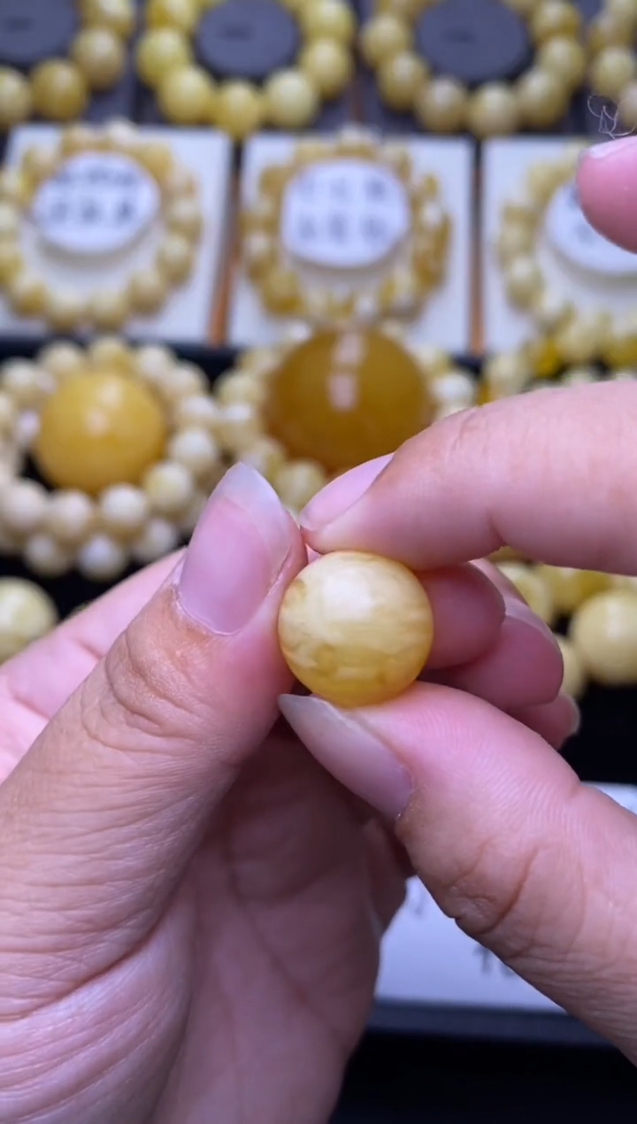 裸石琥珀未镶嵌大小姐珠宝严选70