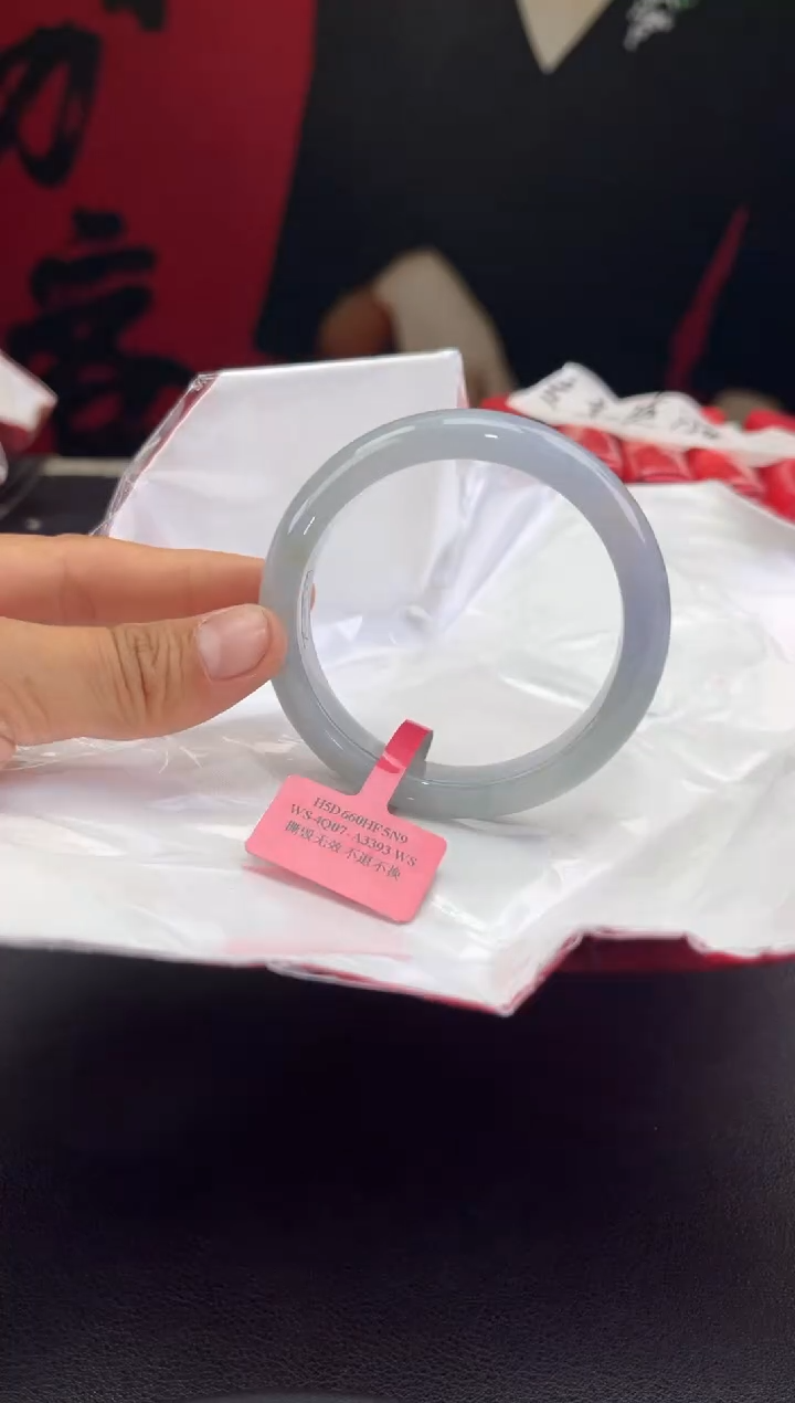 【闪购商品】翡翠手镯未镶嵌1翡翠手镯