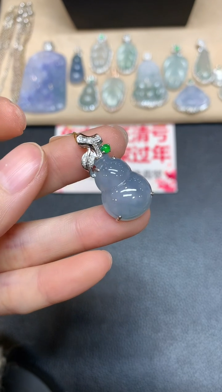 【闪购商品】翡翠吊坠(不含链)18K金镶嵌葫芦【无服务费