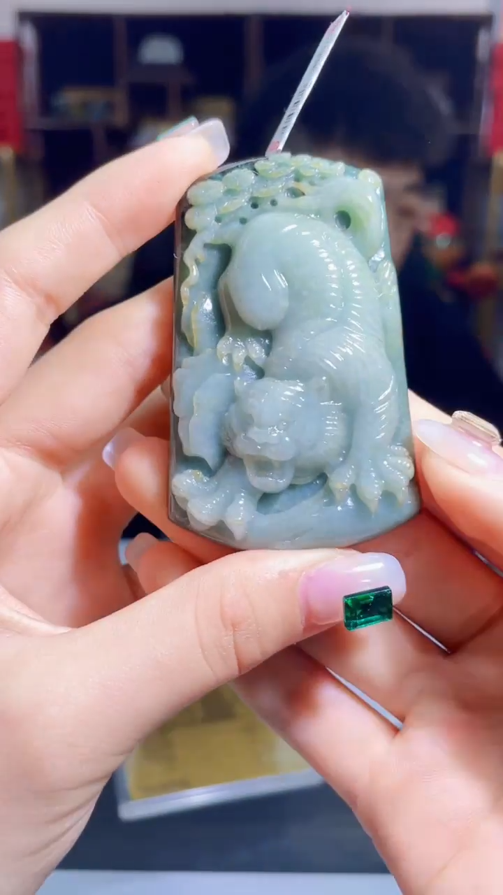 【闪购商品】翡翠吊坠(不含链)未镶嵌A75