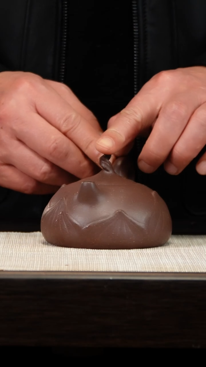 茶壶紫砂四底荷花