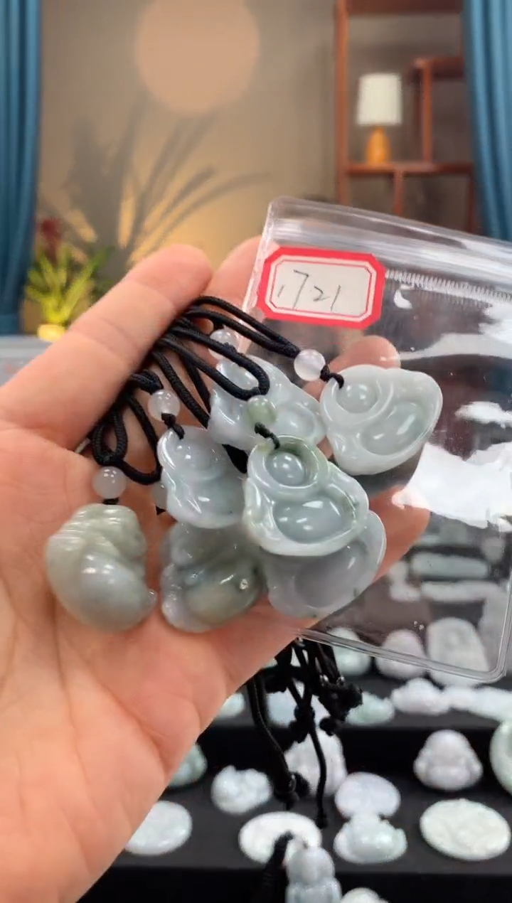 翡翠未镶嵌颈饰佛公 1721多样性发一件